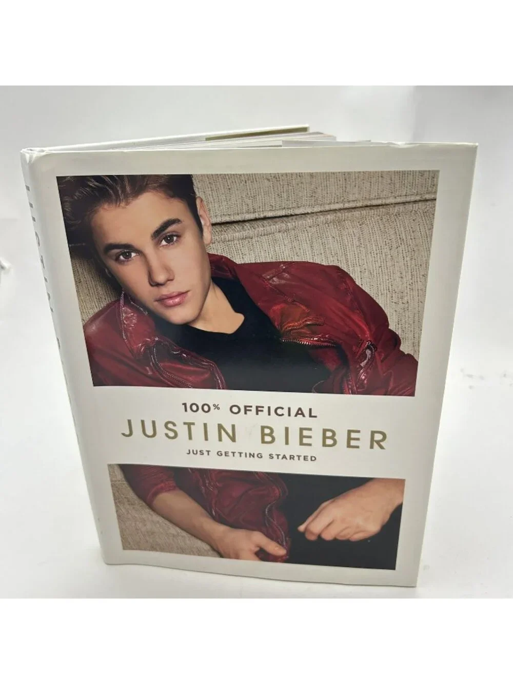 JUSTIN BIEBER JUST GETTING STARTED 2012 HARDCOVER